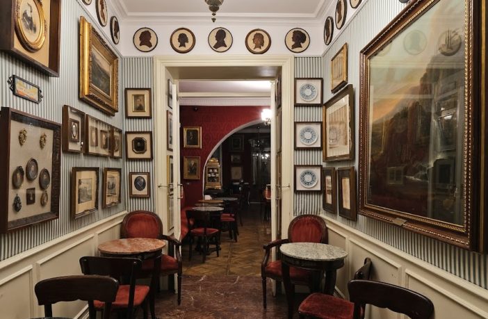 Boom di presenze di scolaresche all’Antico Caffè Greco di Via Condotti